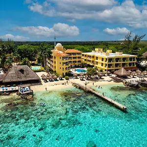 playa-azul-golf-scuba-and-spa.quintano-roohotels.com/