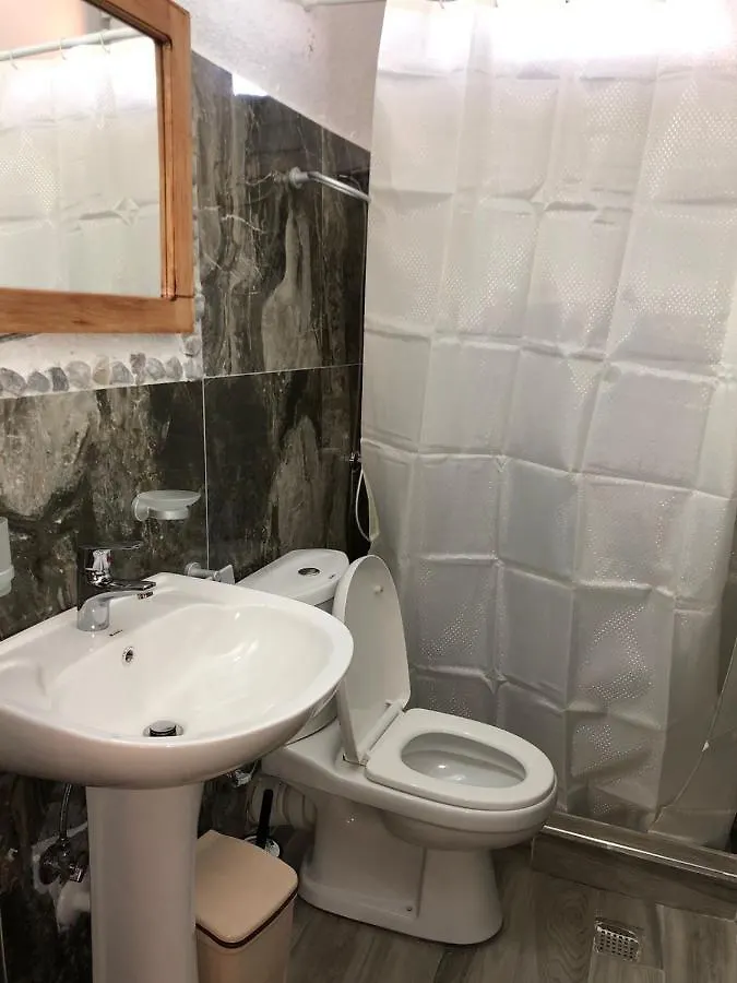 Guest house Rosas Home Lin Albania